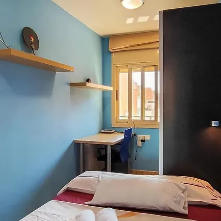 Fee4me Comfortable Flat Near The Sea * Sant Adria de Besos